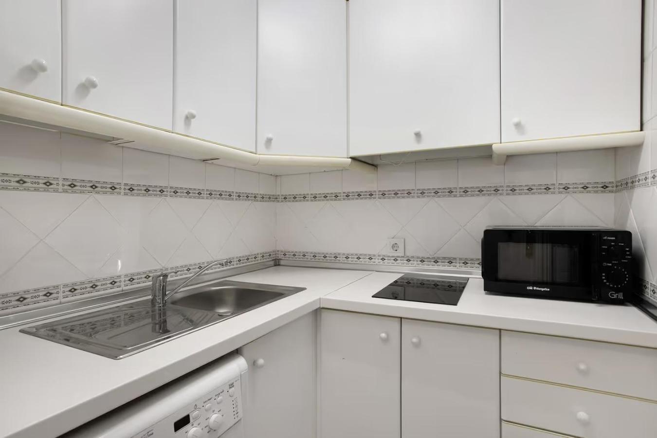 Exclusive Malagueta Beach Apartment Malaga Exterior photo
